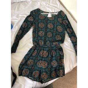Floral romper size xs